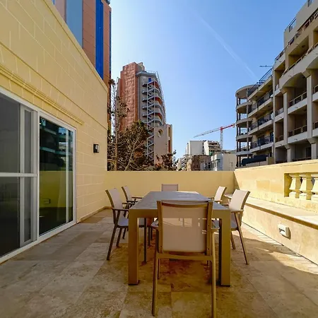 21 Townhouse In St Julians San Julián